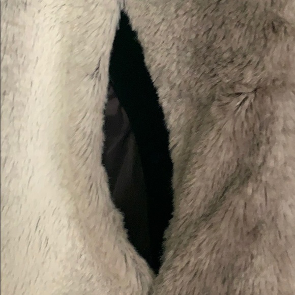 Go Coco Faux fur/leather zip up vest NWT - Picture 6 of 6